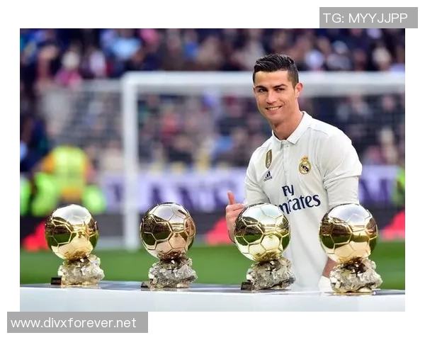 斜眼足球明星背后的故事与成就揭秘，谁才是这项运动的传奇人物