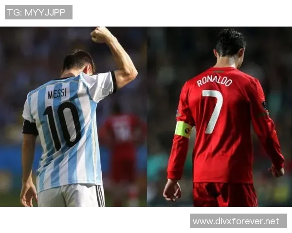 荷兰足球明星的辉煌历程与成就全面解析 荷兰足球明星的辉煌历程与成就全面解析