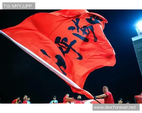 重庆足球队的节奏与魅力探讨:聚焦球队发展与球迷热情